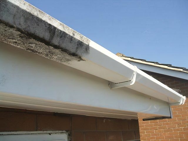 gutter-cleaning (9)-kireth-ai